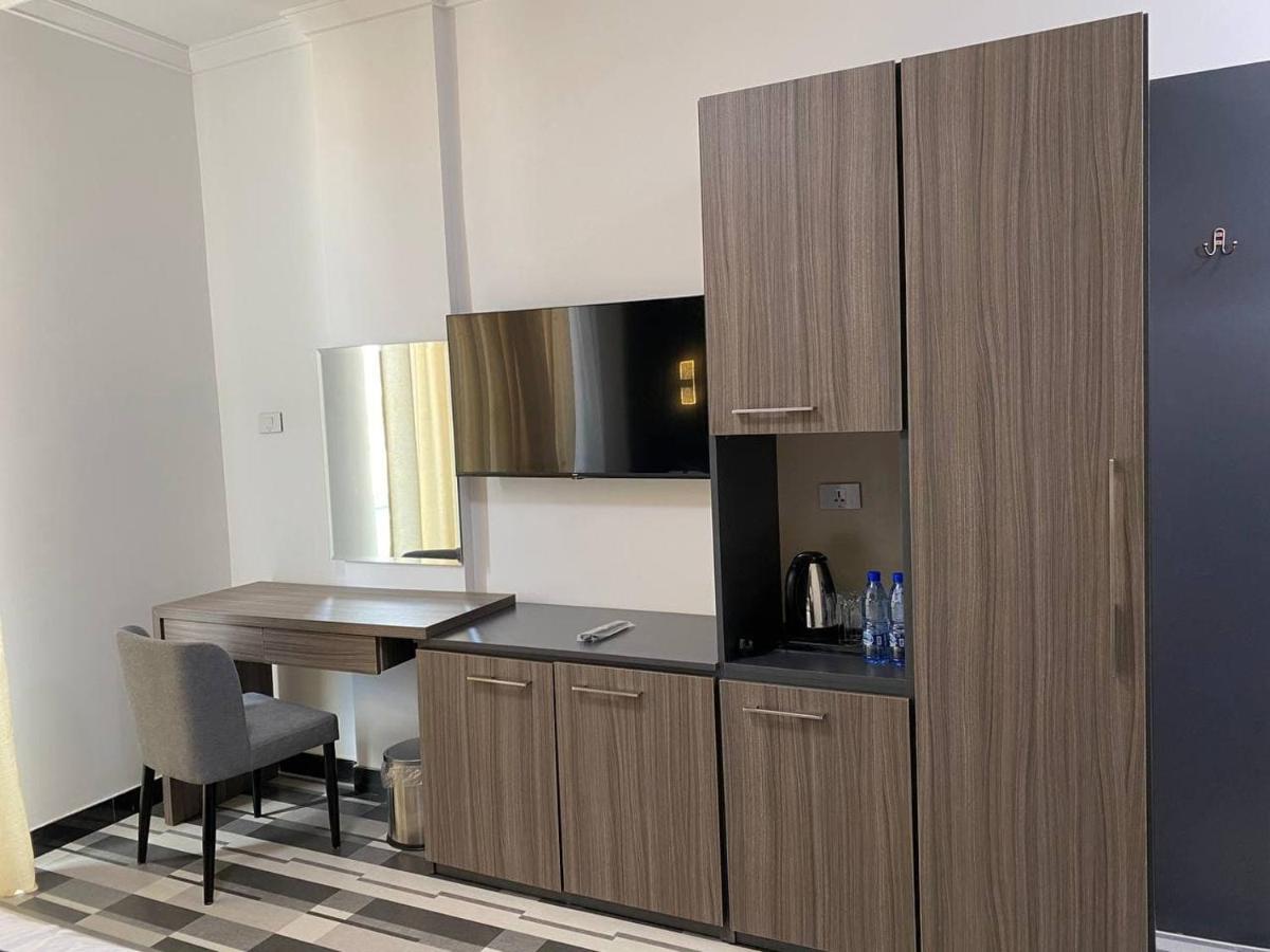 Ecco Modern Guest House Аддис-Абеба Экстерьер фото